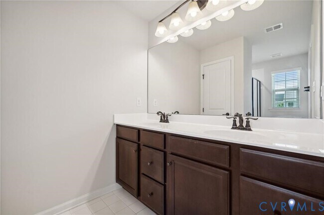 Building Photo - 8957 Ringview Dr