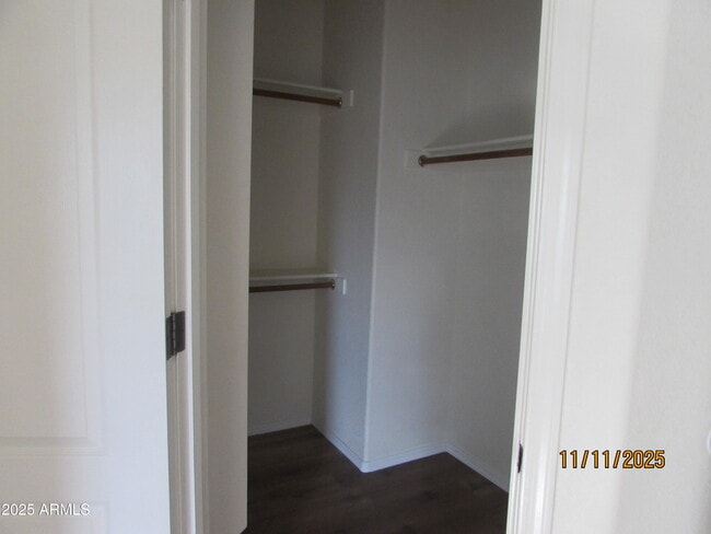 Building Photo - 102 N 118th Ave