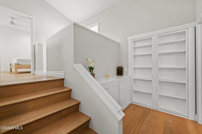 Building Photo - 1408 N View Dr