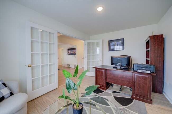Building Photo - 138 Prairie Wind Dr