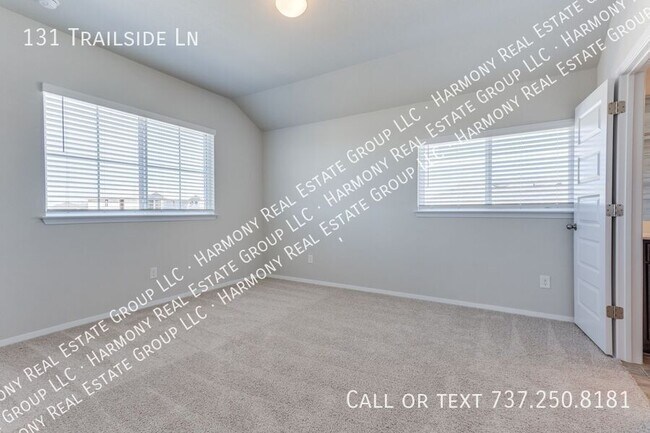 Building Photo - 131 Trailside Ln