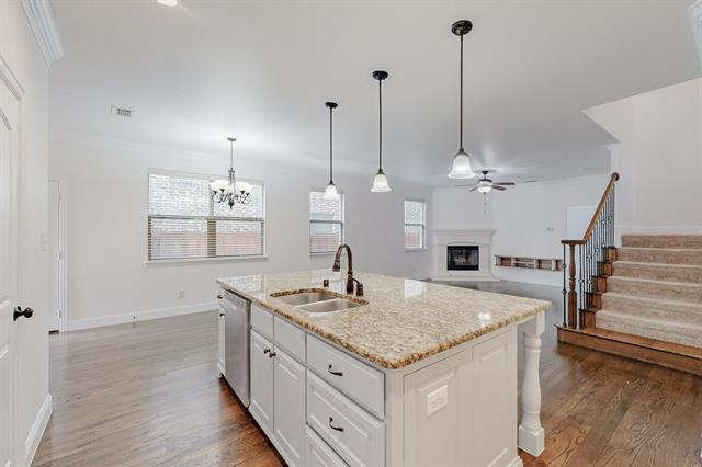 Building Photo - 712 Da Vinci Ct