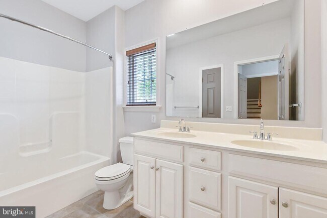 Building Photo - 1298 Vickery Ln