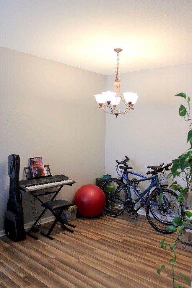 Building Photo - Beautiful 1 Bedroom Condo in Arvada.