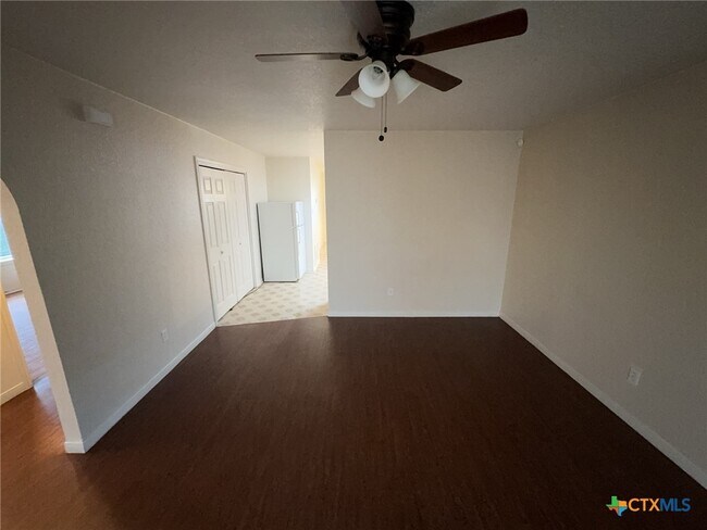 Building Photo - 1407 Dugger Cir