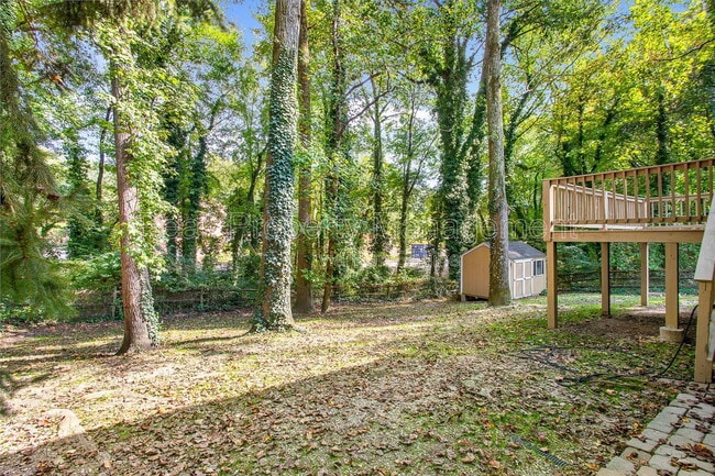 Building Photo - 2353 Shoreham Dr