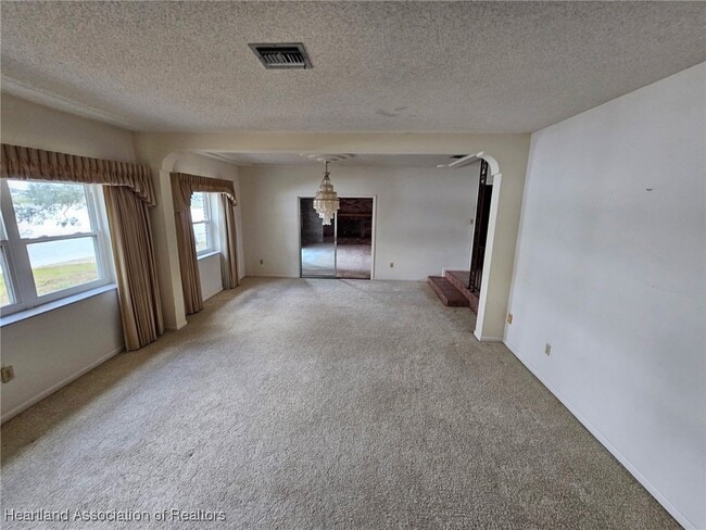 Building Photo - 1420 US Hwy 27 N