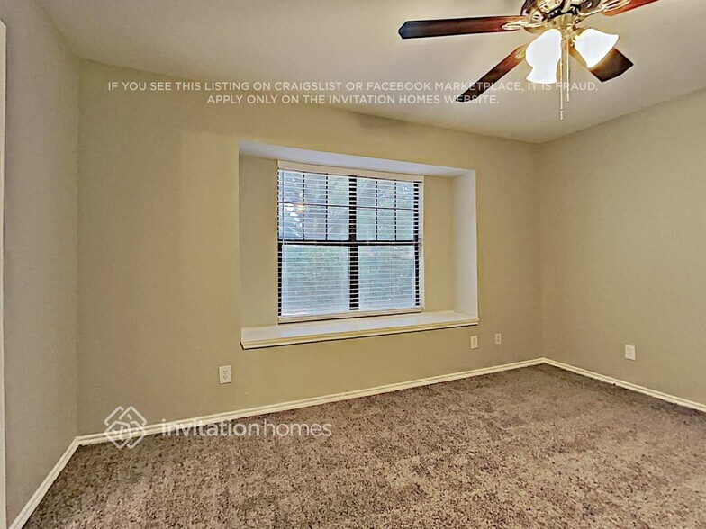 Building Photo - 2707 Fountainview Dr