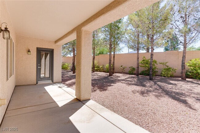 Building Photo - 2463 Eagle Harbor Dr