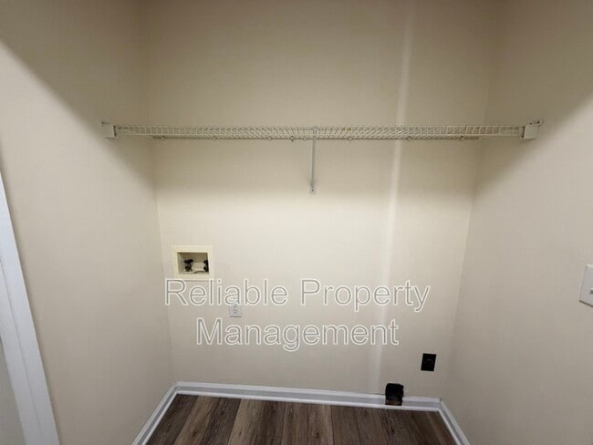 Building Photo - 361 S Moore St