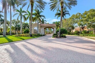 Building Photo - 5057 Sancerre Cir
