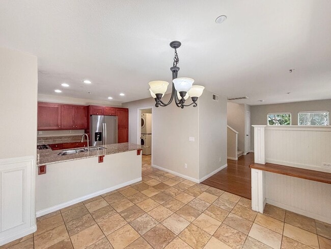 Building Photo - Beautiful 2B/2.5BA in Gated Community w/ A...