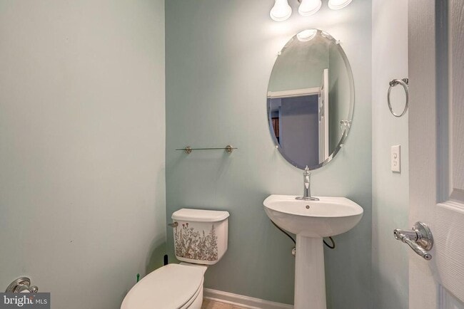 Building Photo - 42644 New Dawn Terrace