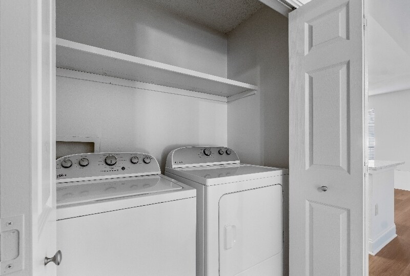 Building Photo - 11011Cal Mead Rd