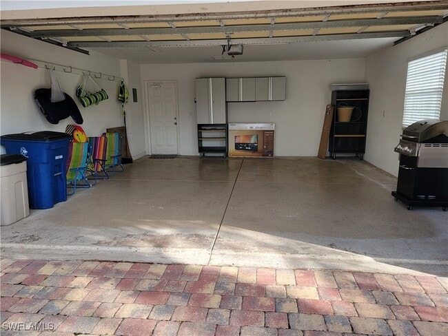 Building Photo - 28209 Jeneva Way