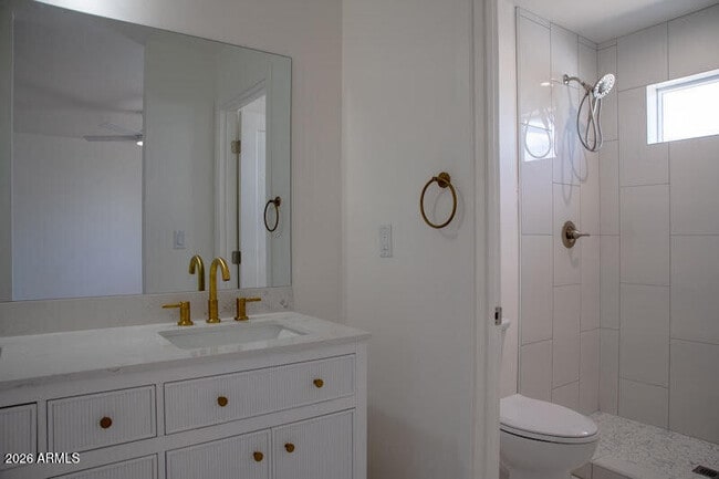 Building Photo - 2006 W Madison St