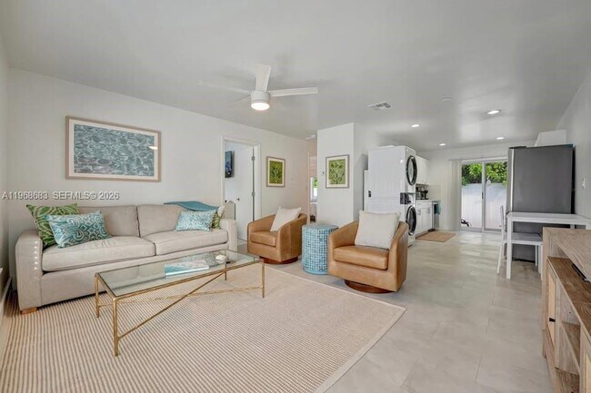 Building Photo - 1319 SW 30th St