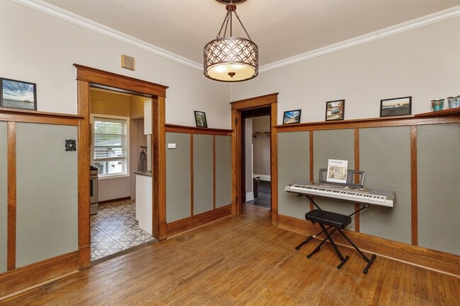 Dining Room II - 1015 Walnut St