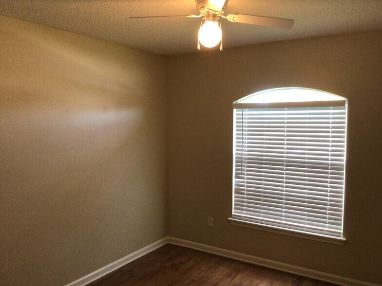 Building Photo - 2992 Jubilee Ln