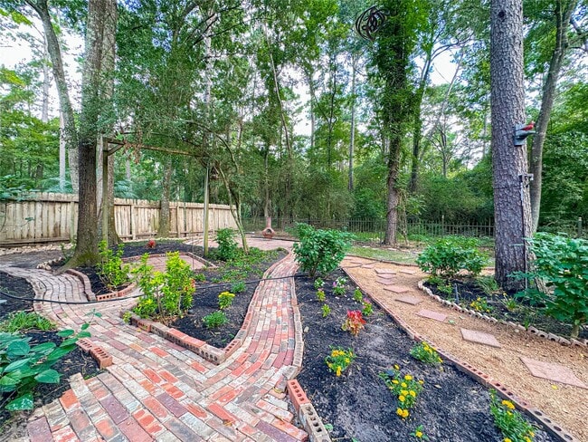 Building Photo - 93 N Acacia Park Cir