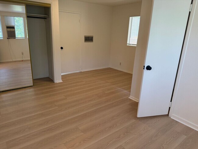 Building Photo - 2564 Corralitas Dr