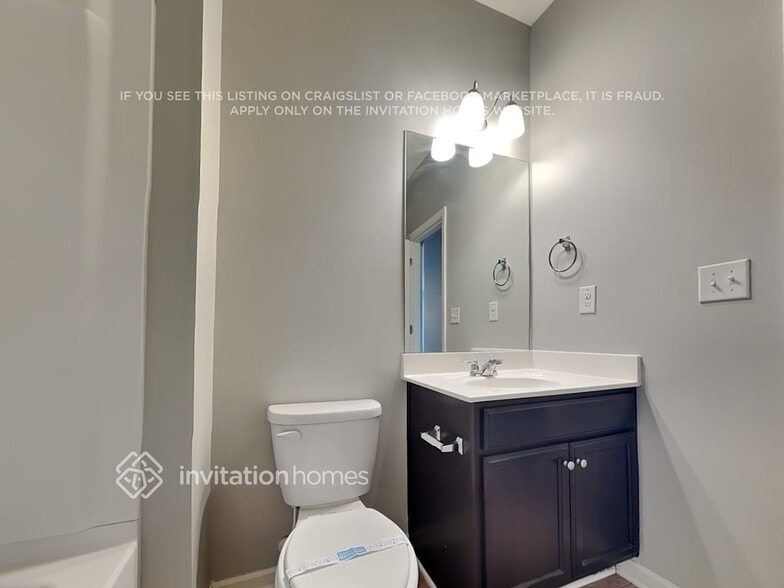 Building Photo - 2629 Cornwall Dr