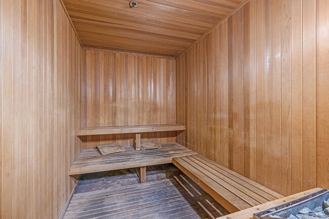 Building Photo - 222 S Central Ave