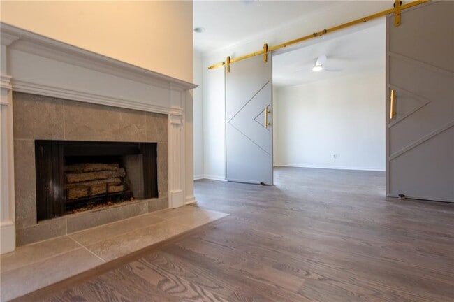 Building Photo - 45 St Claire Ln NE