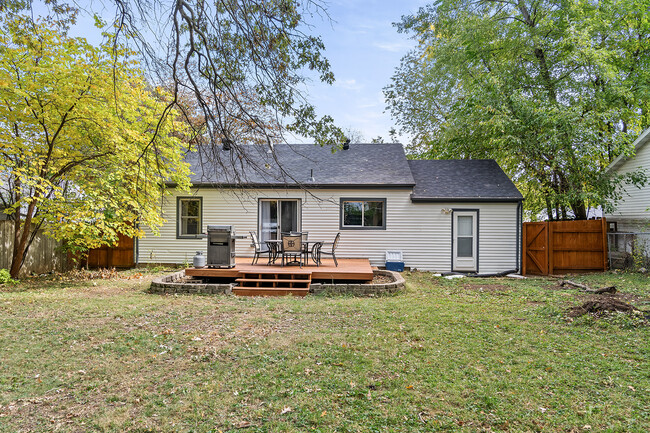 Back deck and yard - 3014 34th Pl