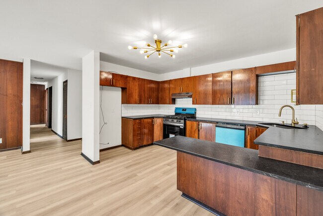 Building Photo - 5611 S Trenton Ave