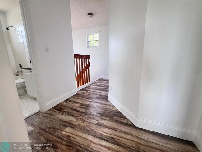 Building Photo - 170 NW 207th Way