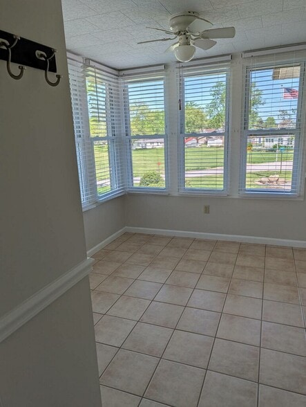 Building Photo - 5365 Van Buren Bay Ct