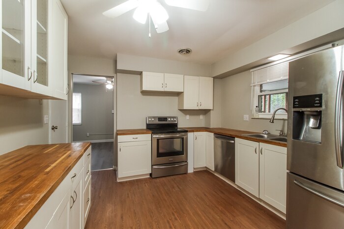Building Photo - 6072 Tridale Ct