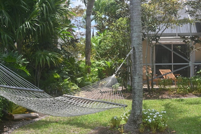 Building Photo - 12828 Meadowbreeze Dr
