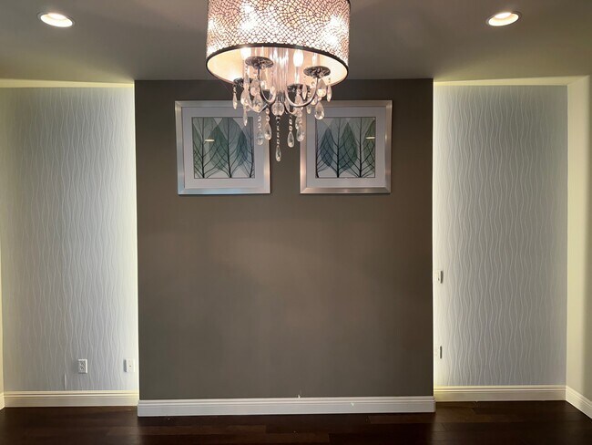 Building Photo - 3321 View Ridge Drive