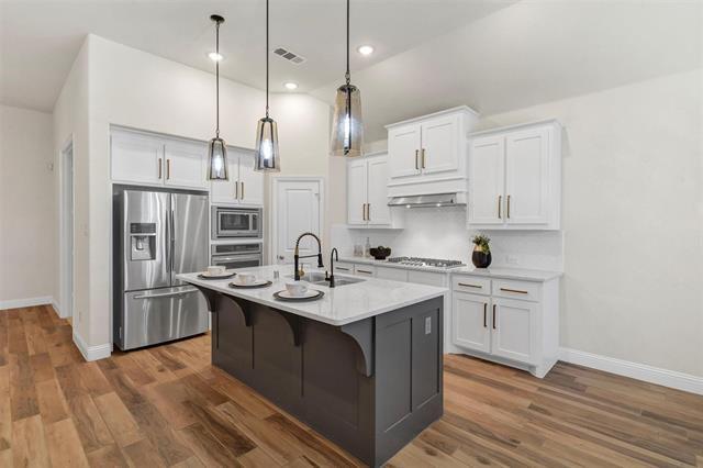 Building Photo - 1928 Crested Ridge Rd