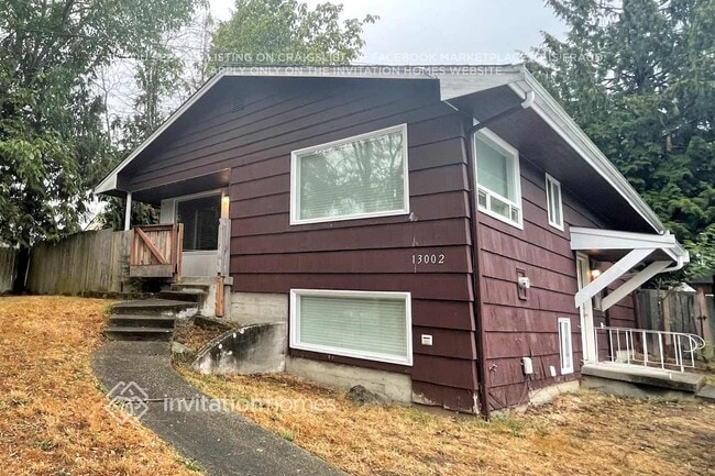Building Photo - 13002 23rd Ave S