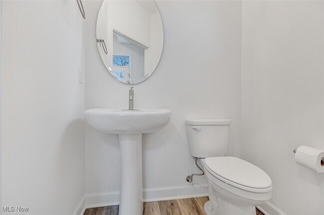 Building Photo - 2253 E 97th St