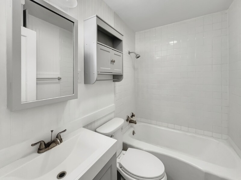 Building Photo - 2610 39th St