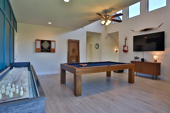 Building Photo - 2203 Thornton Rd