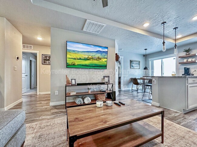 Building Photo - 17770 Goose Ridge Ave