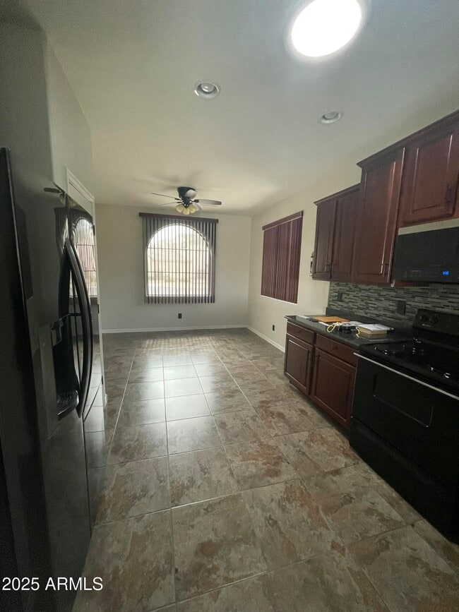 Building Photo - 3810 S Star Canyon Dr