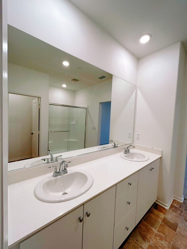 Building Photo - 5629 Kate Way