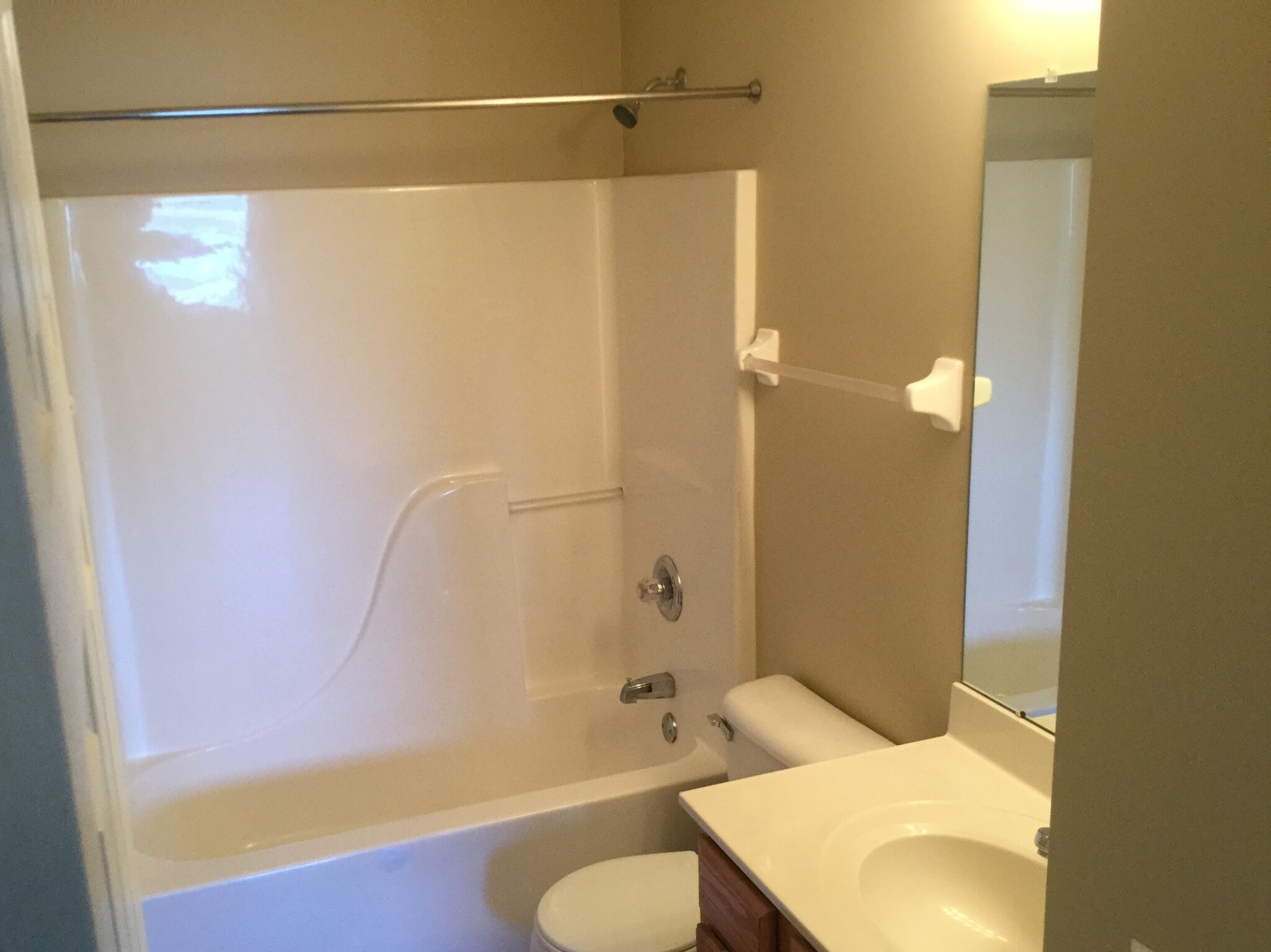 Building Photo - 10024 Oriole Ct