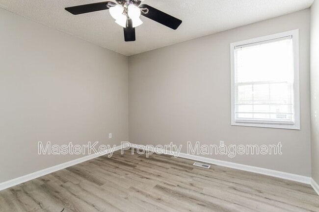 Building Photo - 2809 Leicester Ct