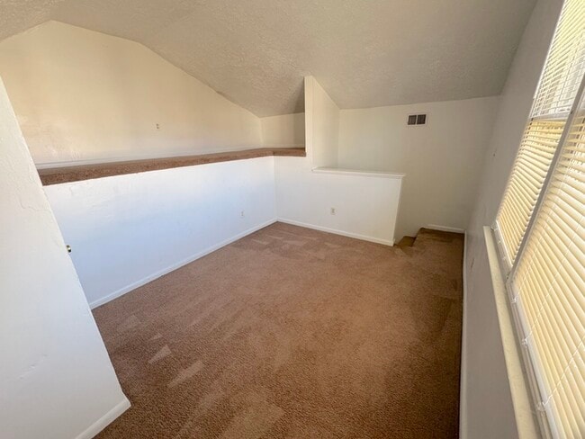 Building Photo - 431 Seaboard Ave