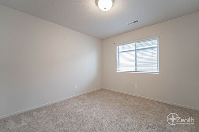 Building Photo - 2018 S Taverner Dr