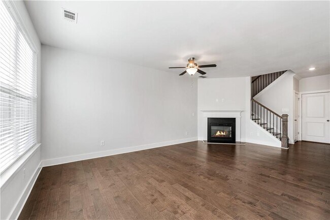 Building Photo - 5311 Bentayga Dr