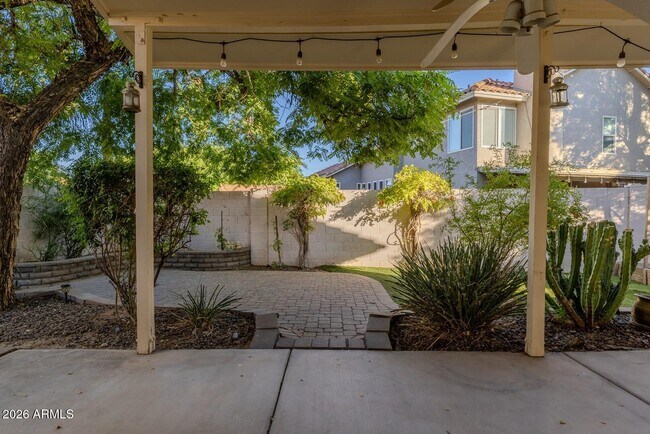 Building Photo - 3125 E Cottonwood Ln