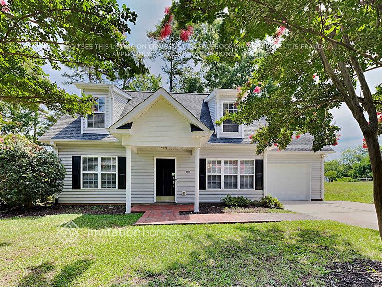 Primary Photo - 1303 Oakshade Ave